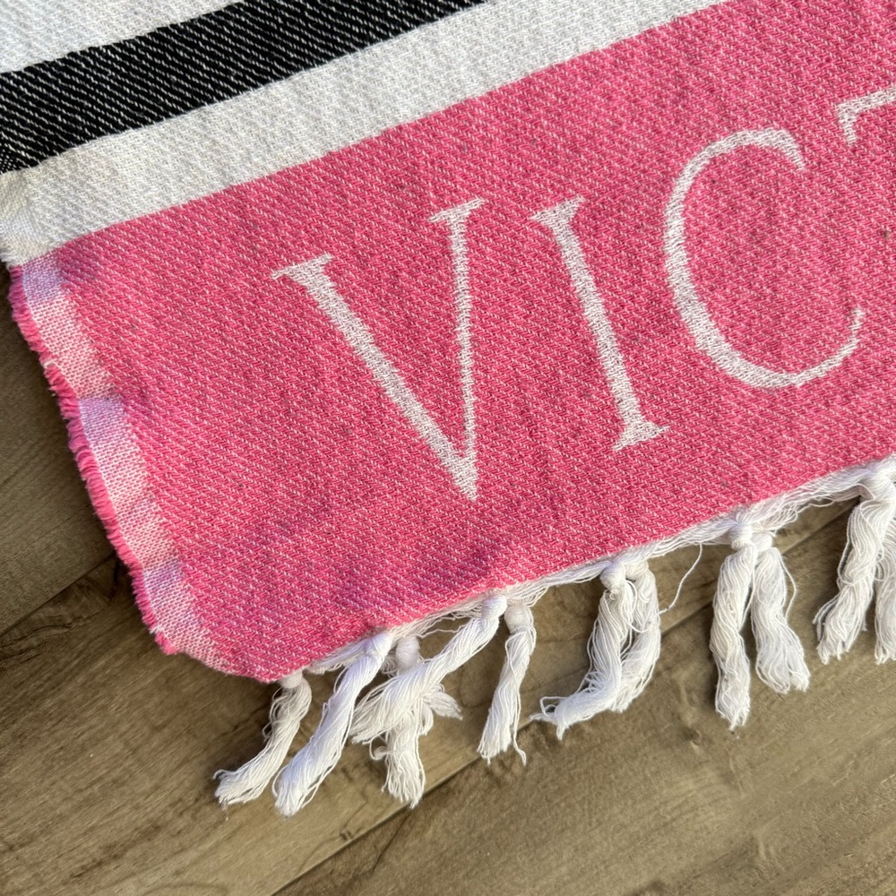 Victoria’s Secret woven logo beach blanket throw - Picture 3 of 7